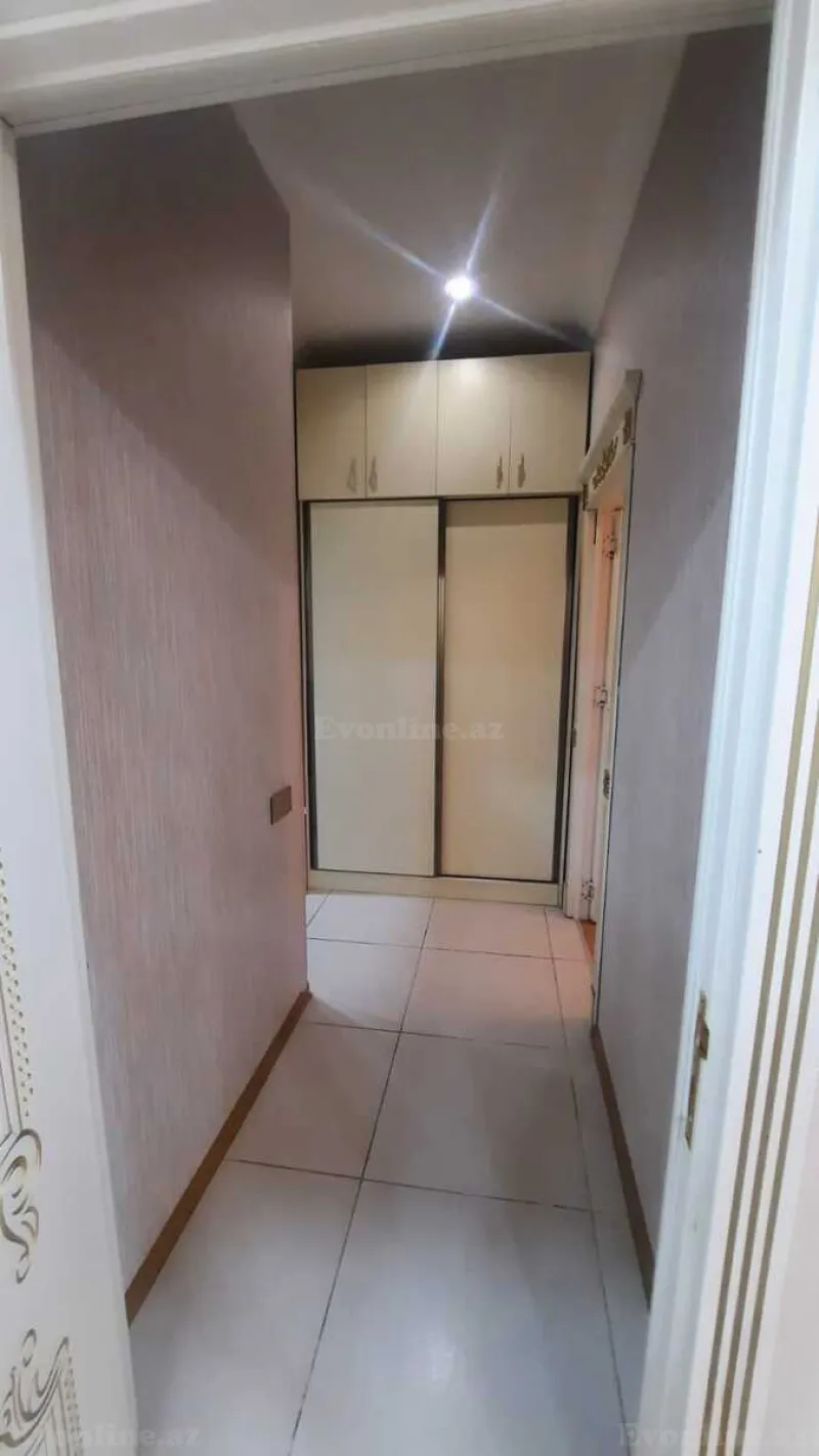 Kirayə verilir 3 otaqlı Mənzil Yeni tikili 96 m² İnşaatçılar m. - şəkil 6
