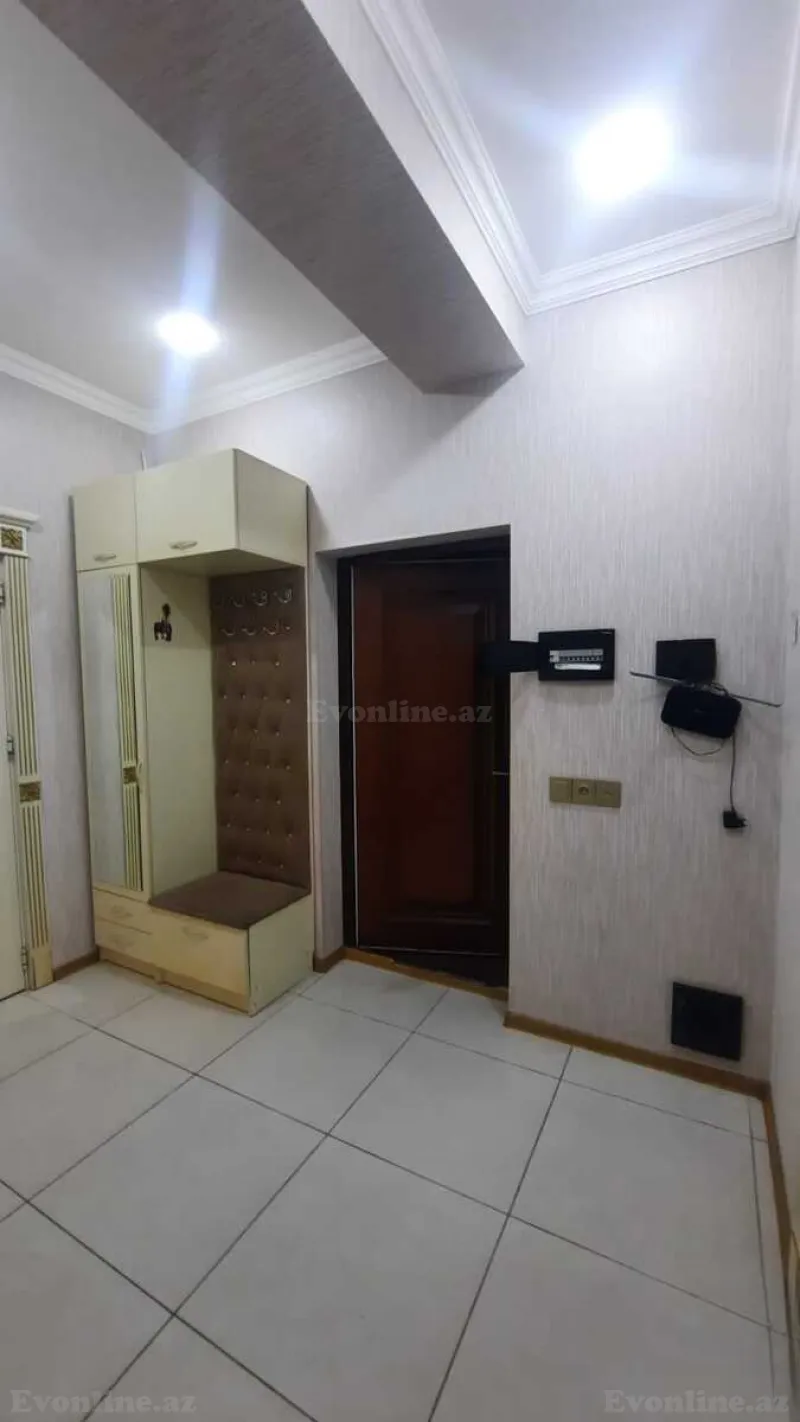 Kirayə verilir 3 otaqlı Mənzil Yeni tikili 96 m² İnşaatçılar m. - şəkil 8