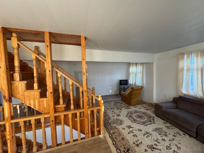 Satılır 8 otaqlı Həyət evi 200 m² Novxanı - şəkil 10