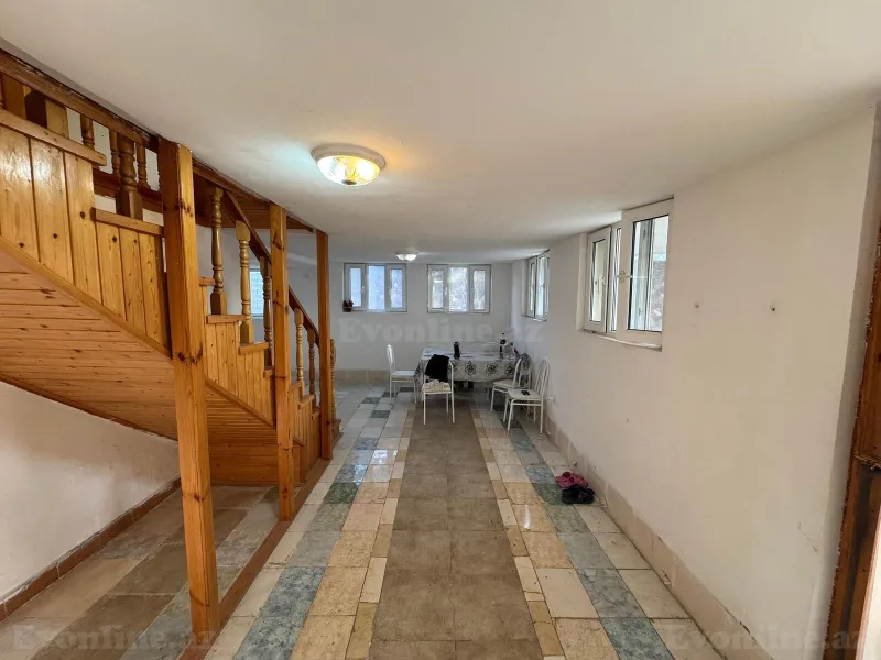 Satılır 8 otaqlı Həyət evi 200 m² Novxanı - şəkil 12
