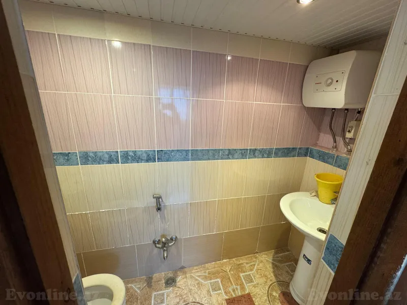 Satılır 8 otaqlı Həyət evi 200 m² Novxanı - şəkil 17