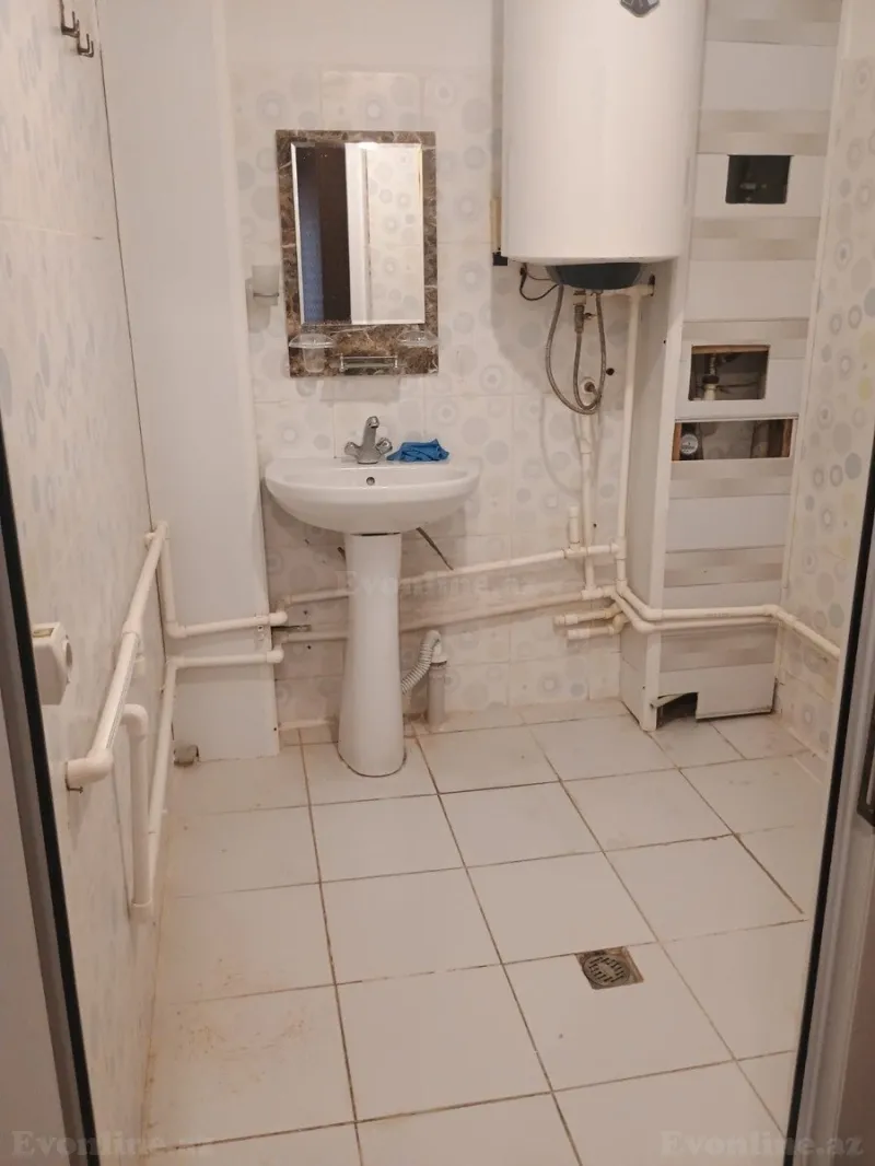 Kirayə verilir 3 otaqlı Mənzil Köhnə tikili 100 m² Bakmil m. - şəkil 11