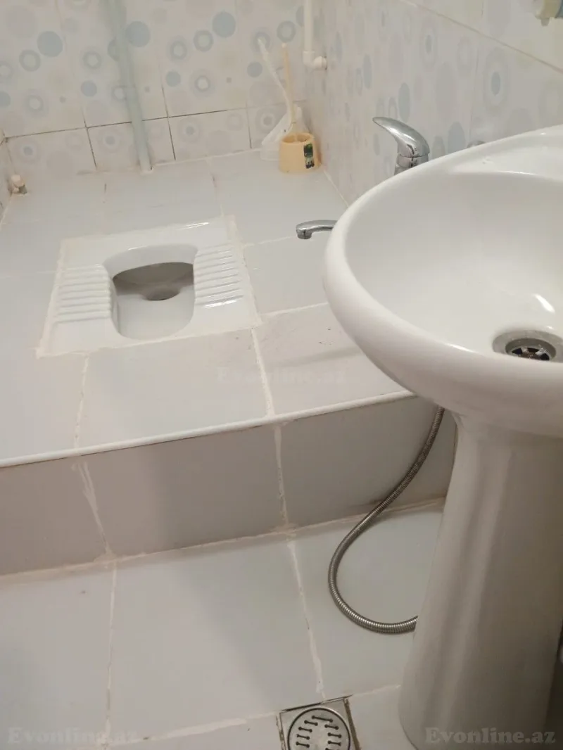 Kirayə verilir 3 otaqlı Mənzil Köhnə tikili 100 m² Bakmil m. - şəkil 12