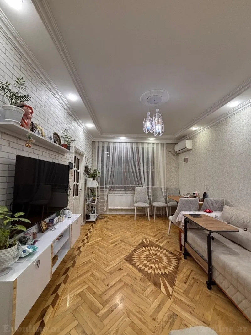 3 otaqlı Mənzil 75 m² Memar Əcəmi m. Satılır