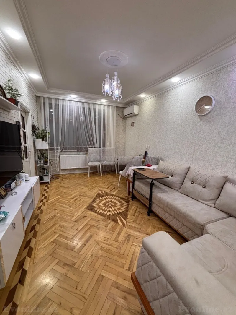 Satılır 3 otaqlı Mənzil Köhnə tikili 75 m² Memar Əcəmi m. - şəkil 2
