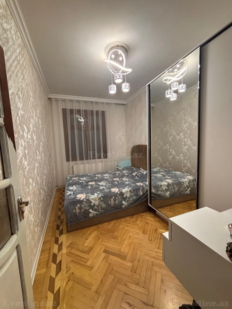 Satılır 3 otaqlı Mənzil Köhnə tikili 75 m² Memar Əcəmi m. - şəkil 3