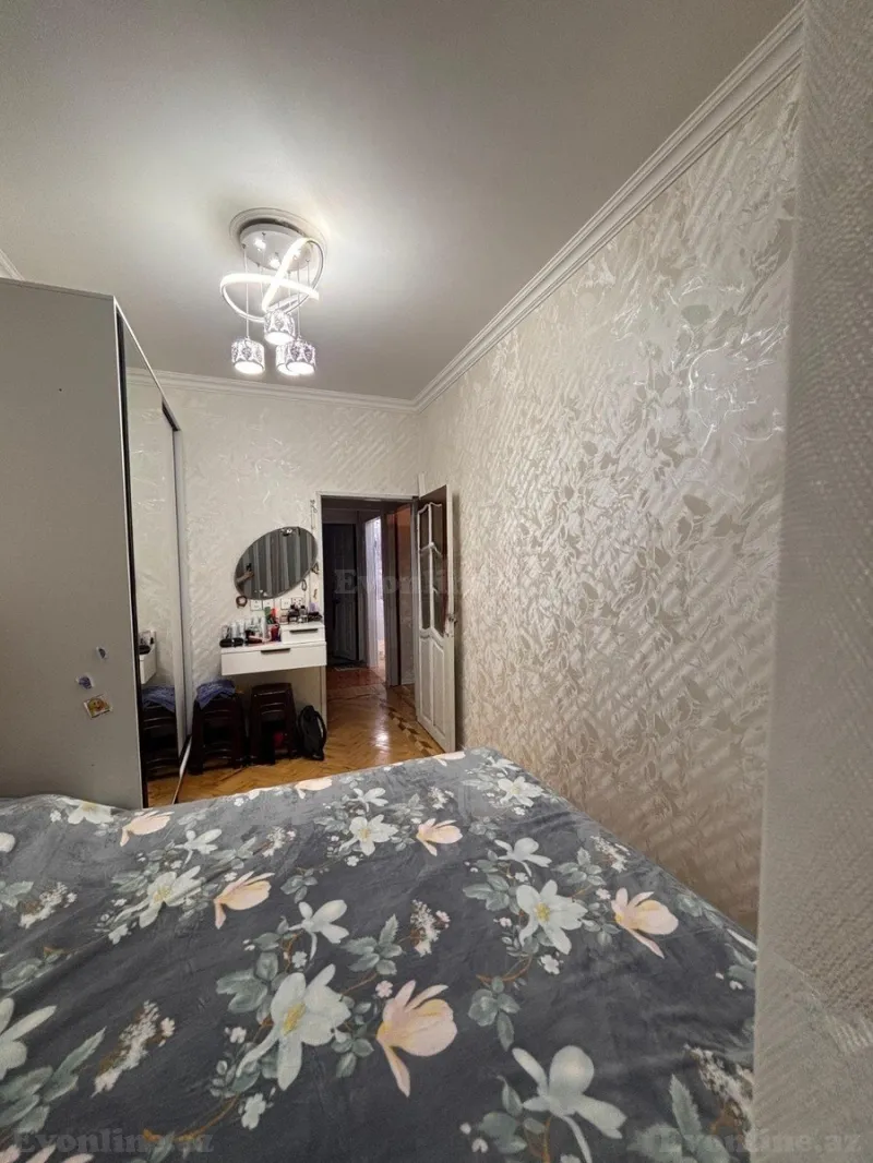 Satılır 3 otaqlı Mənzil Köhnə tikili 75 m² Memar Əcəmi m. - şəkil 4
