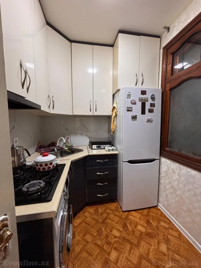 Satılır 3 otaqlı Mənzil Köhnə tikili 75 m² Memar Əcəmi m. - şəkil 9