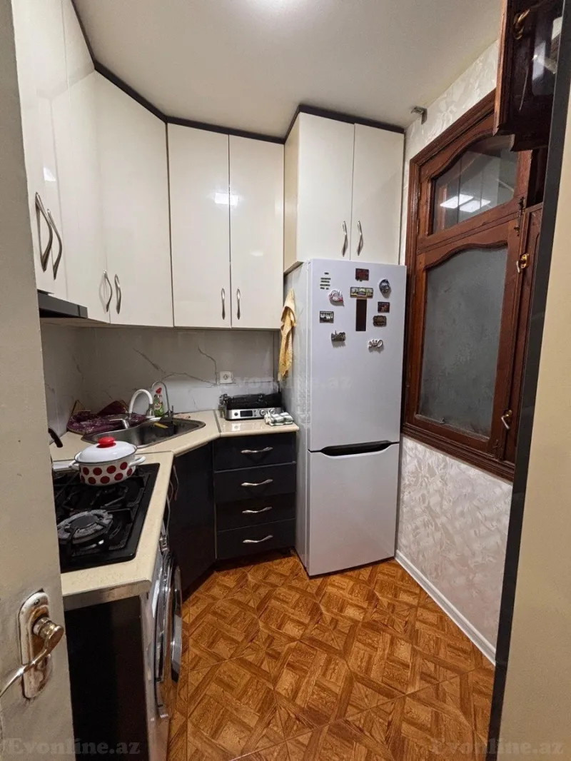 Satılır 3 otaqlı Mənzil Köhnə tikili 75 m² Memar Əcəmi m. - şəkil 10