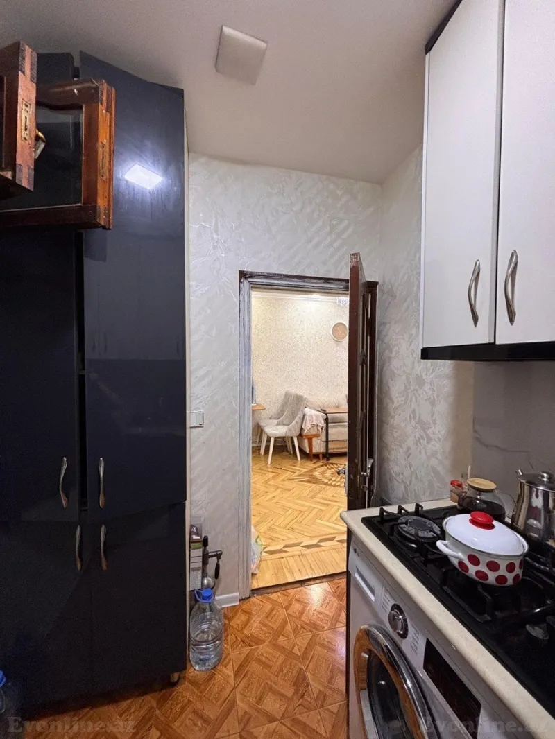 Satılır 3 otaqlı Mənzil Köhnə tikili 75 m² Memar Əcəmi m. - şəkil 11