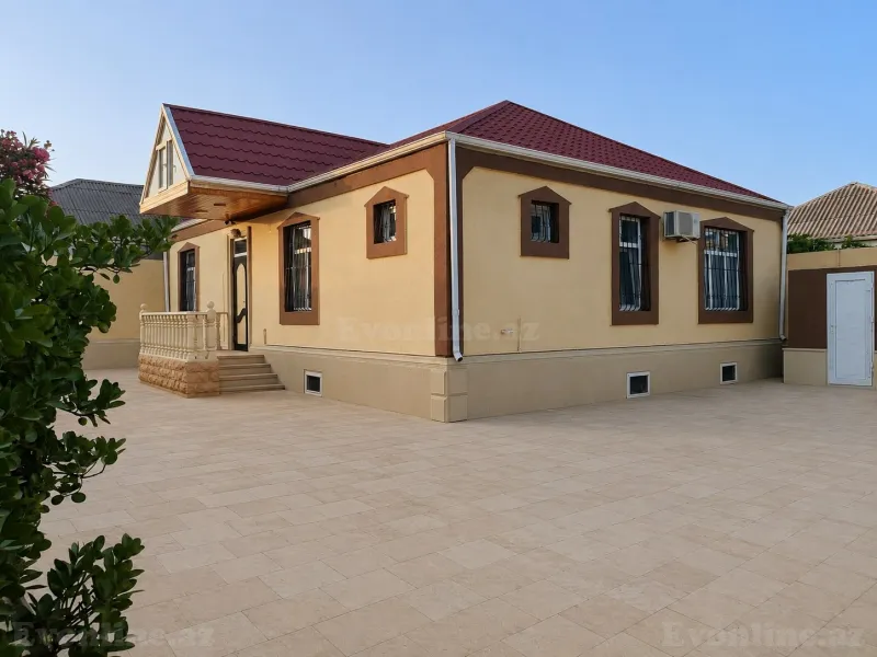 3 otaqlı Həyət evi 108 m² Qala Satılır