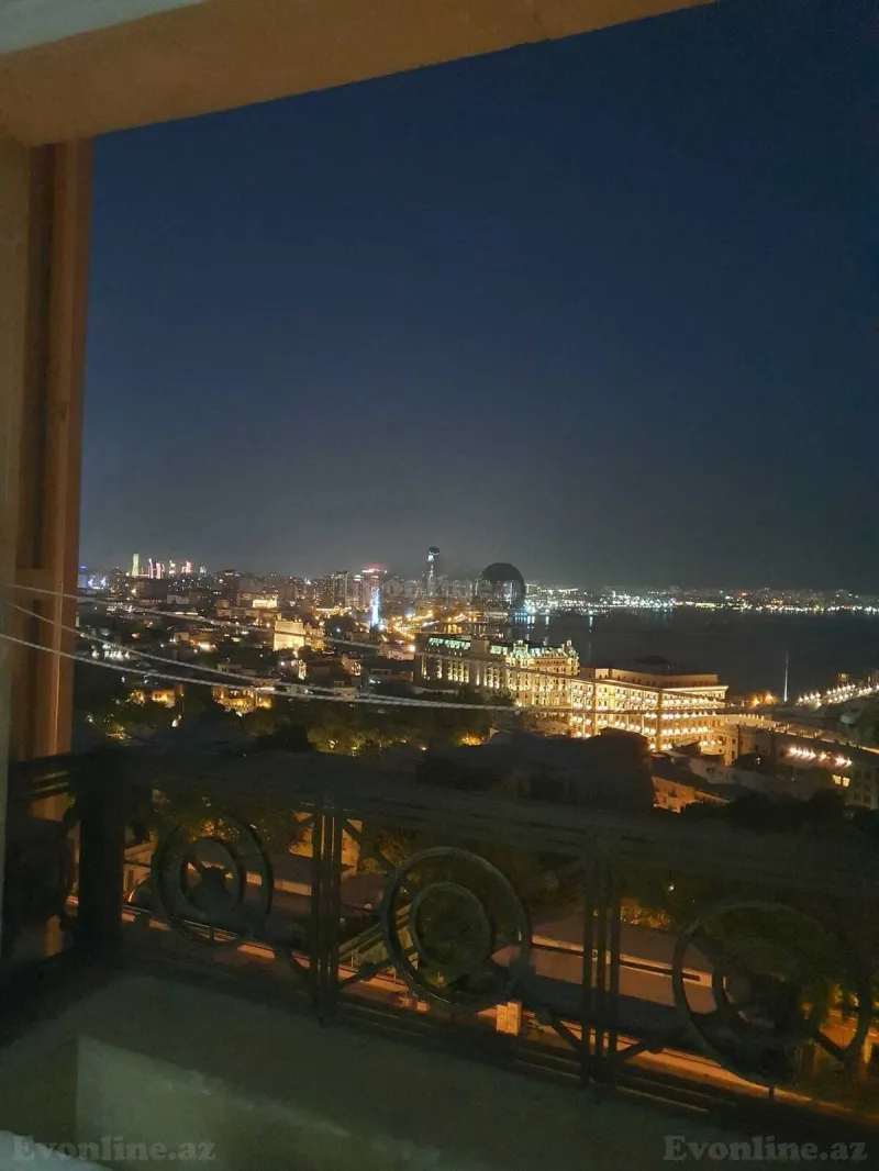 Satılır 4 otaqlı Mənzil Köhnə tikili 200 m² Səbail r. - şəkil 10