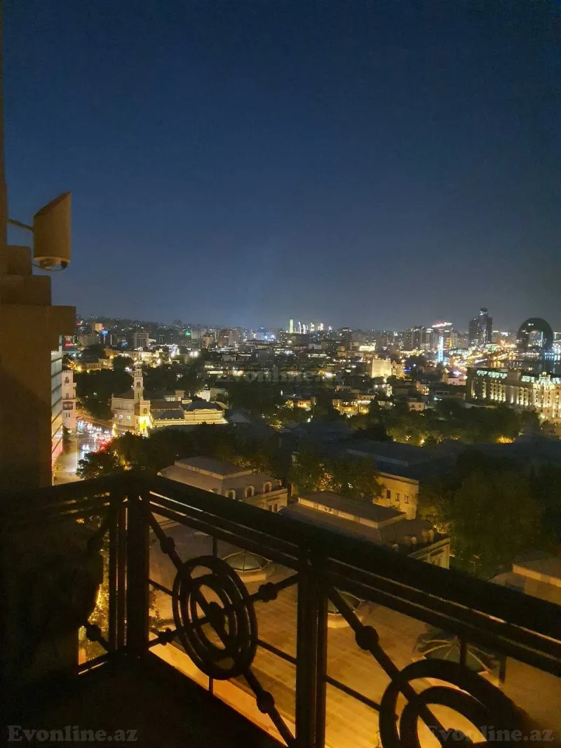 Satılır 4 otaqlı Mənzil Köhnə tikili 200 m² Səbail r. - şəkil 13