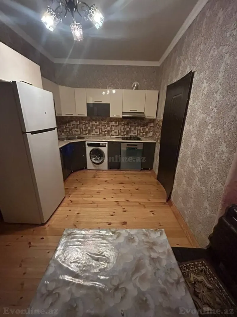 2 otaqlı Həyət evi 60 m² Avtovağzal m. Kirayə verilir