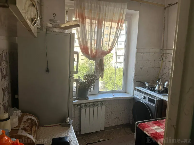 Satılır 2 otaqlı Mənzil Köhnə tikili 45 m² Neftçilər m. - şəkil 4