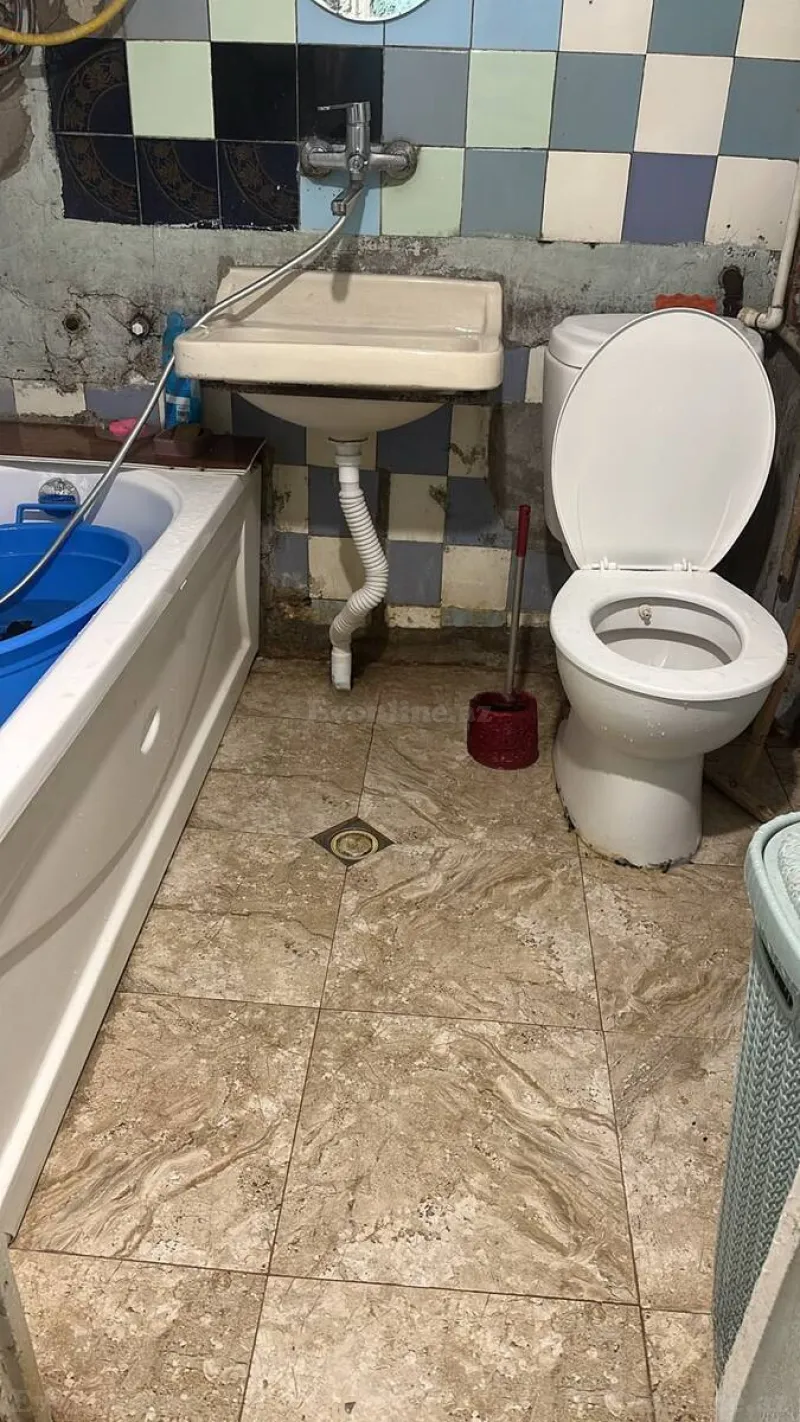 Satılır 2 otaqlı Mənzil Köhnə tikili 45 m² Neftçilər m. - şəkil 9