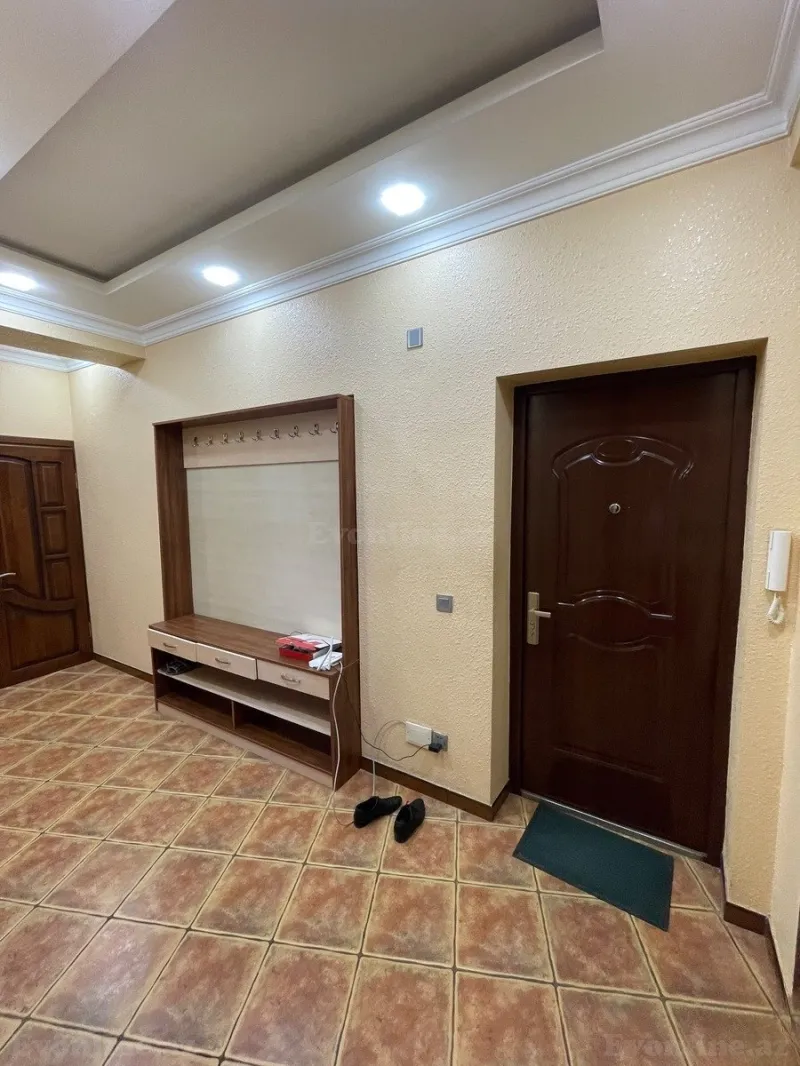 Kirayə verilir 3 otaqlı Mənzil Yeni tikili 100 m² Nəriman Nərimanov m. - şəkil 17