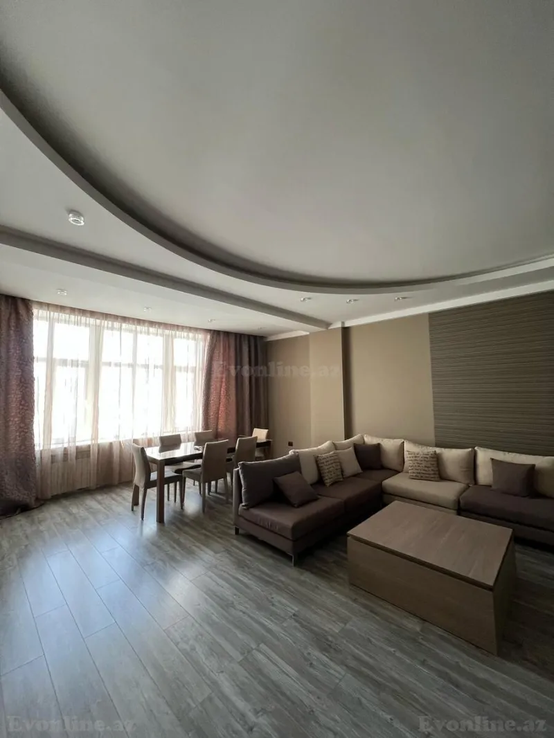 Kirayə verilir 4 otaqlı Mənzil Yeni tikili 210 m² 28 May m.