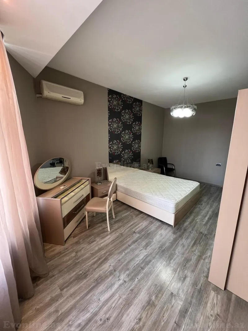 Kirayə verilir 4 otaqlı Mənzil Yeni tikili 210 m² 28 May m. - şəkil 9