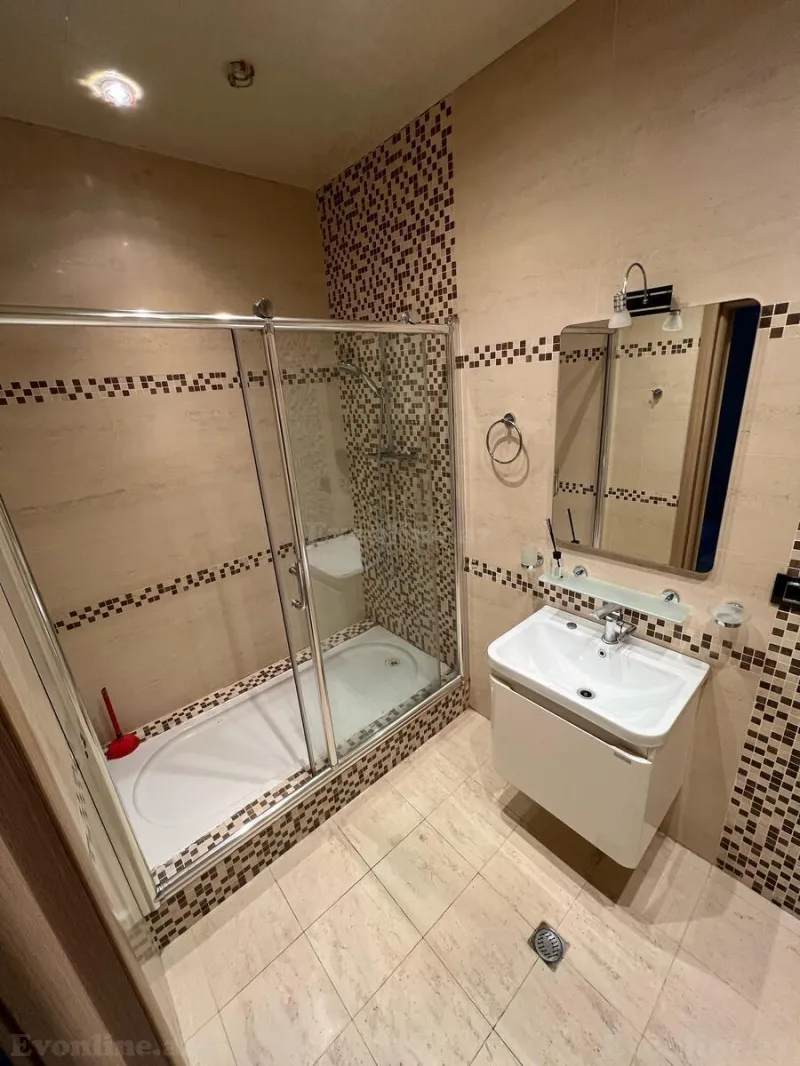 Kirayə verilir 4 otaqlı Mənzil Yeni tikili 210 m² 28 May m. - şəkil 17