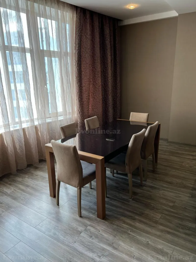 Kirayə verilir 4 otaqlı Mənzil Yeni tikili 210 m² 28 May m. - şəkil 19