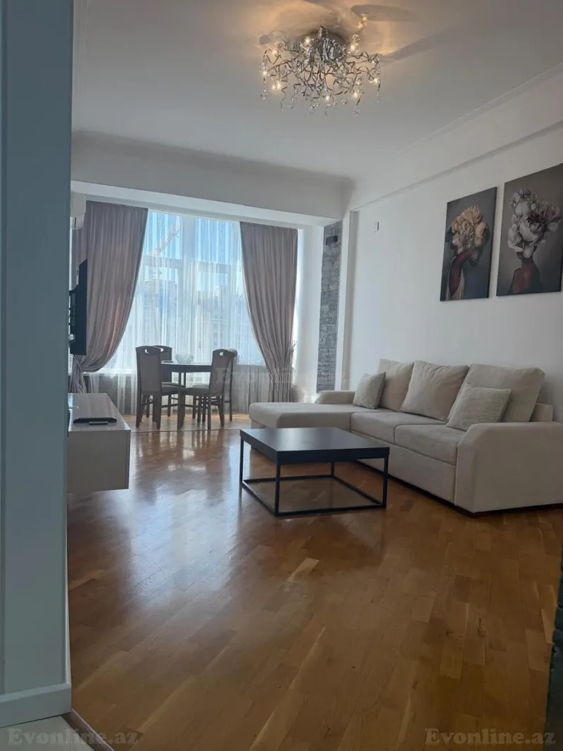 2 otaqlı Mənzil 60 m² 28 May m. Kirayə verilir