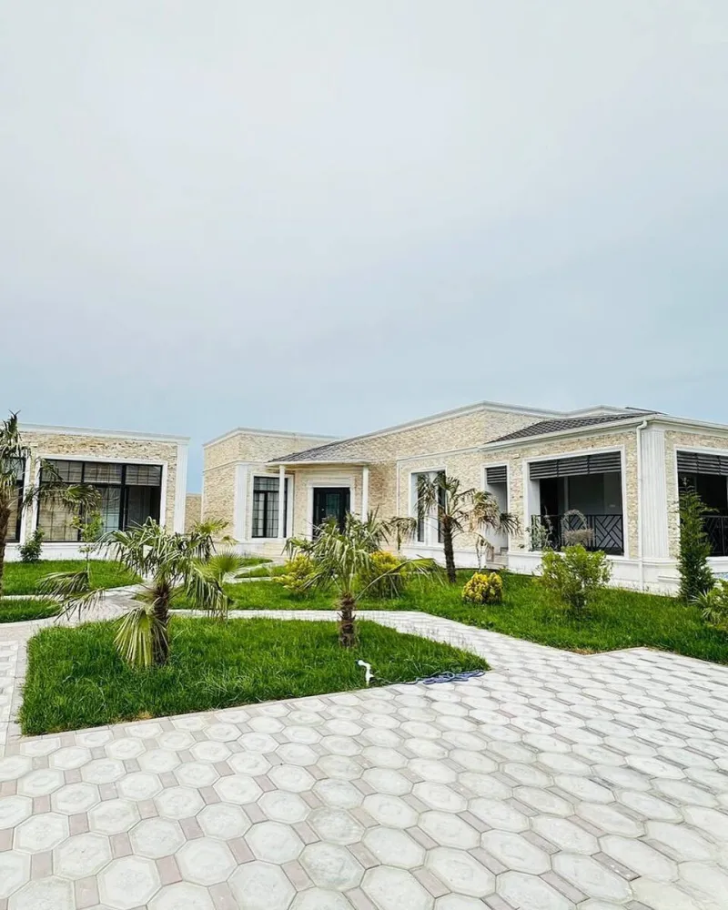 5 otaqlı Həyət evi 320 m² Şüvəlan Kirayə verilir