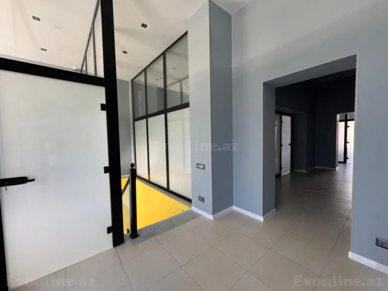 Kirayə verilir Ofis 180 m² Nərimanov r. - şəkil 4