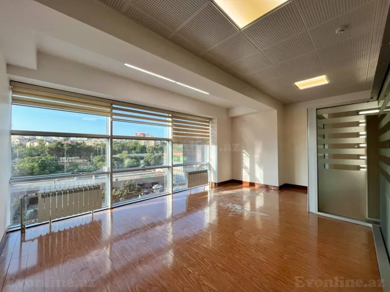 1 otaqlı Ofis 50 m² Xətai r. Kirayə verilir