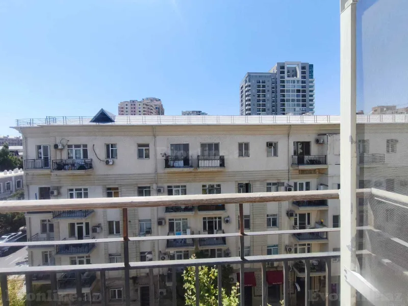 Kirayə verilir 2 otaqlı Mənzil Köhnə tikili 70 m² 28 May m. - şəkil 8
