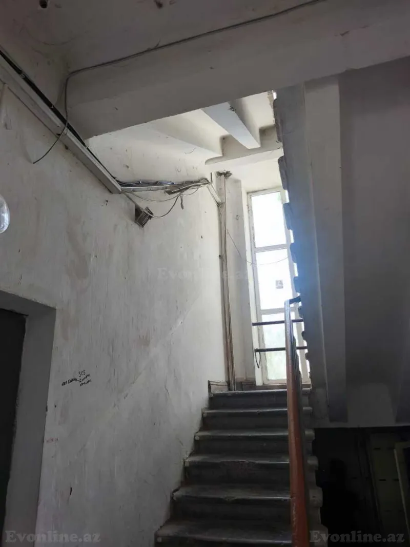 Kirayə verilir 2 otaqlı Mənzil Köhnə tikili 70 m² 28 May m. - şəkil 14