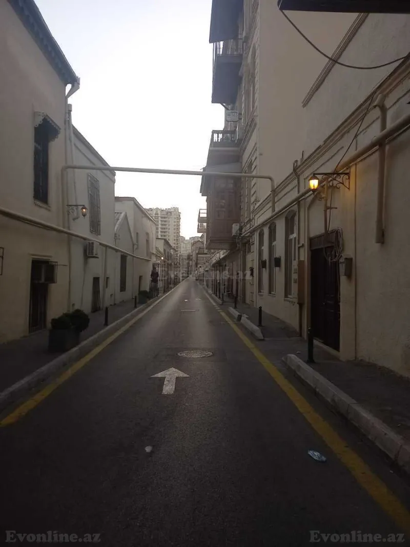 Satılır 3 otaqlı Mənzil Köhnə tikili 46 m² Sahil m. - şəkil 5