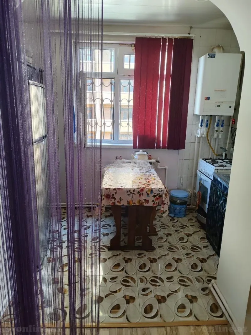 Kirayə verilir 1 otaqlı Mənzil Köhnə tikili 25 m² 28 May m.