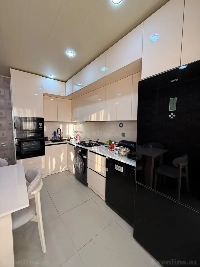 Satılır 3 otaqlı Mənzil Köhnə tikili 80 m² Yeni Günəşli - şəkil 5