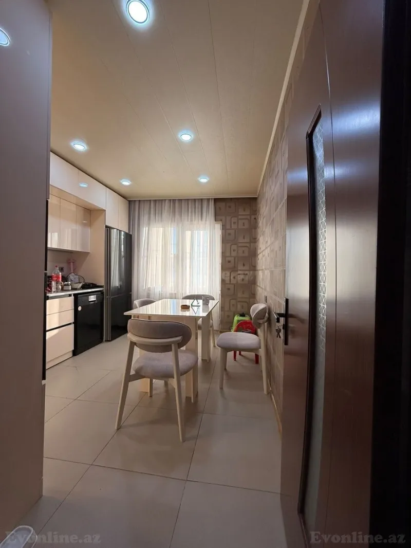 Satılır 3 otaqlı Mənzil Köhnə tikili 80 m² Yeni Günəşli - şəkil 6