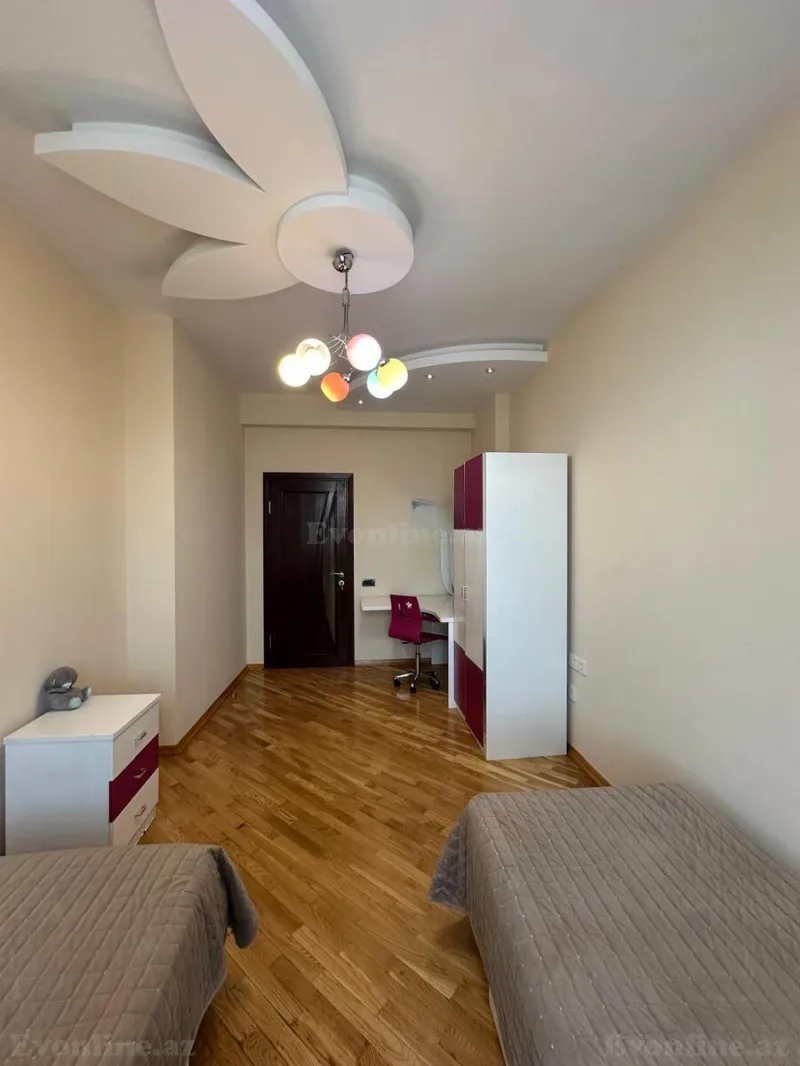 Satılır 3 otaqlı Mənzil Yeni tikili 148 m² Həzi Aslanov m. - şəkil 13