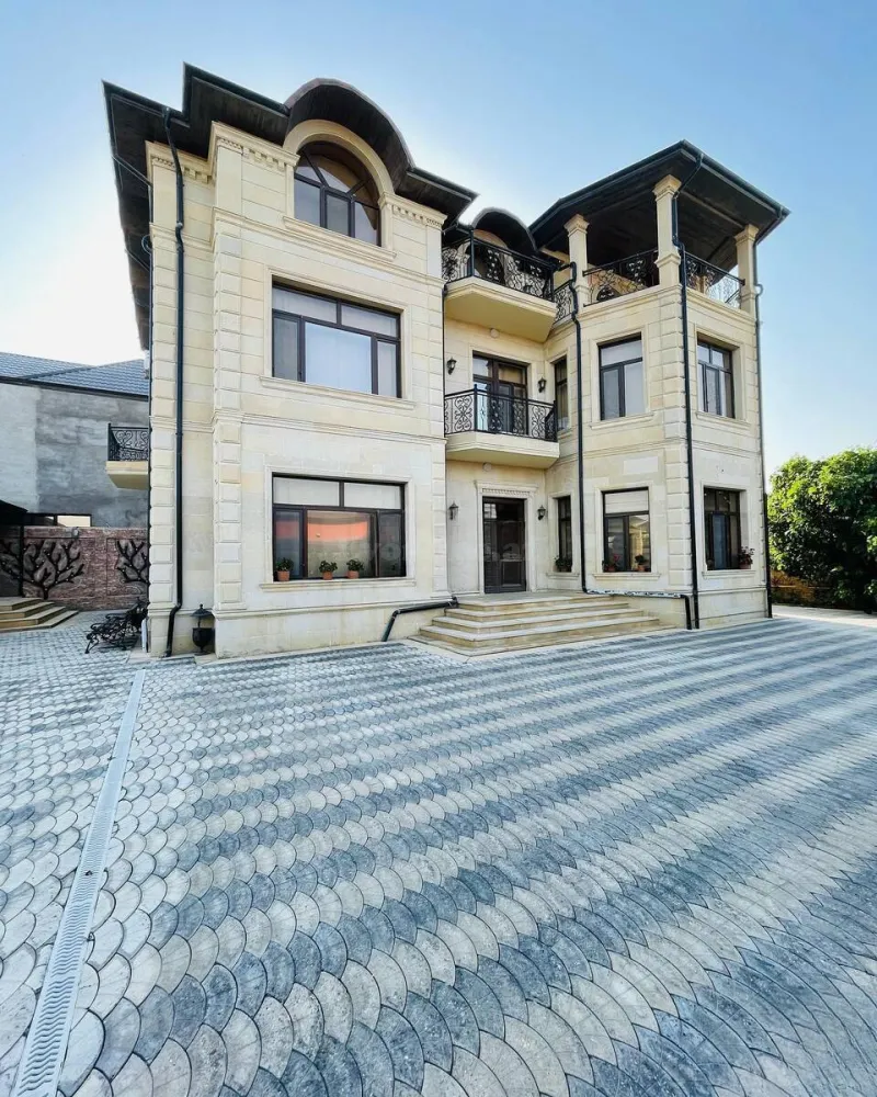 6 otaqlı Həyət evi 450 m² Buzovna Kirayə verilir