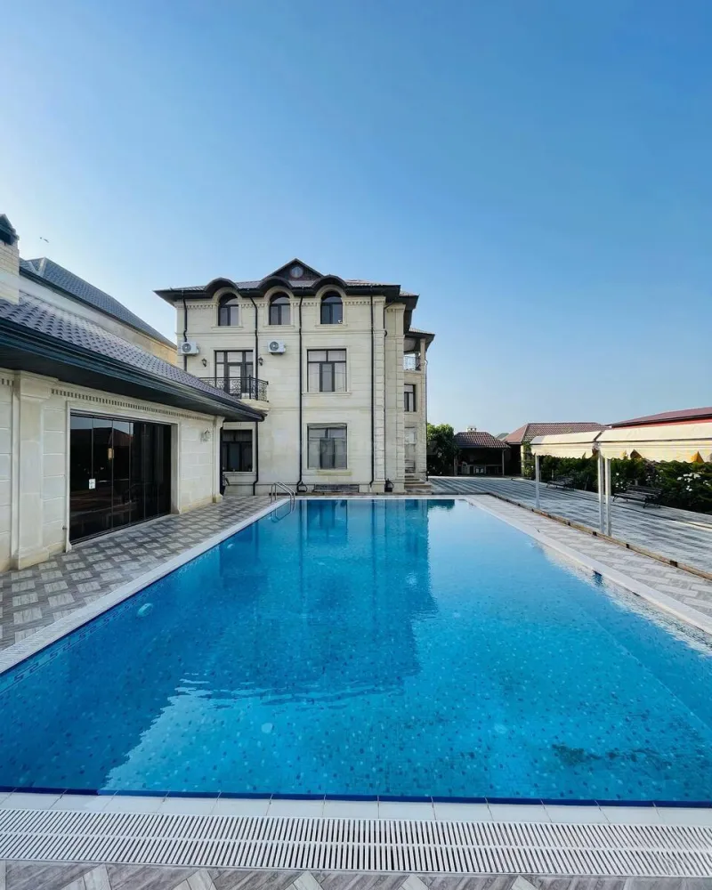 Kirayə verilir 6 otaqlı Həyət evi 450 m² Buzovna - şəkil 2