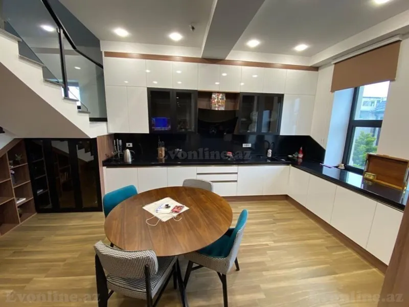 Kirayə verilir 5 otaqlı Həyət evi 360 m² Bilgəh - şəkil 9