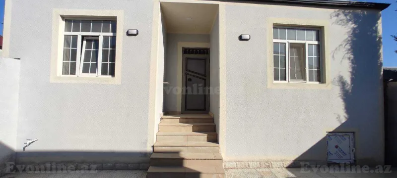3 otaqlı Həyət evi 70 m² Ramana Satılır
