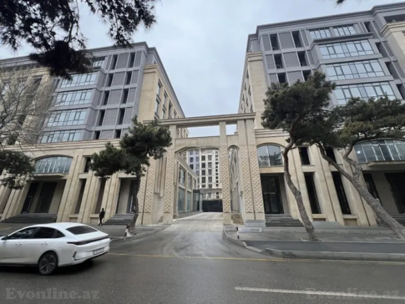 Bakı, Nərimanov r., Nəriman Nərimanov m.da 2 otaqlı mənzil satılır
