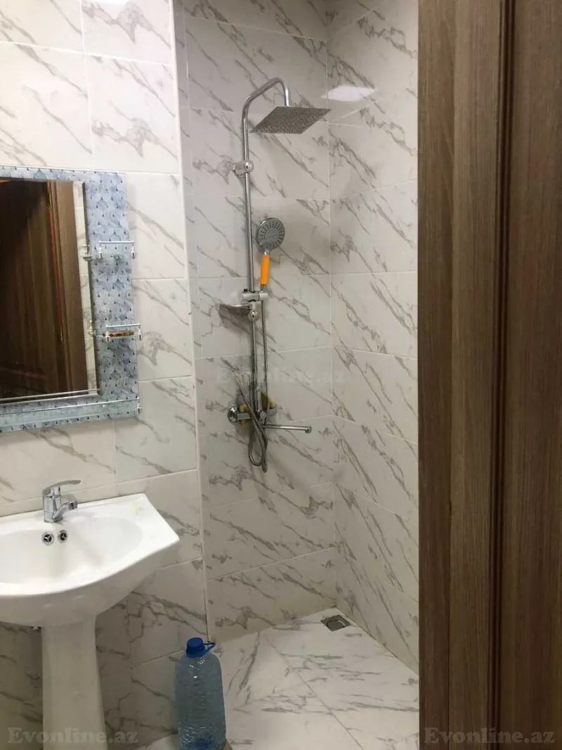 Kirayə verilir 2 otaqlı Mənzil Yeni tikili 50 m² 28 May m. - şəkil 7