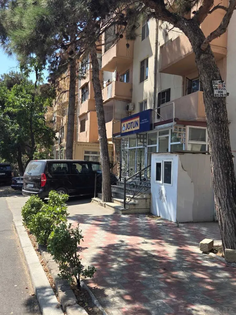Satılır 3 otaqlı Mənzil Köhnə tikili 80 m² İnşaatçılar m. - şəkil 11