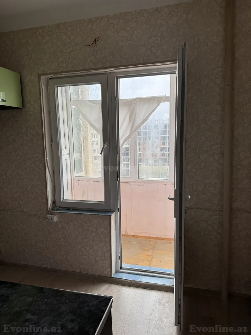 Satılır 1 otaqlı Mənzil Köhnə tikili 45 m² Yeni Günəşli - şəkil 5