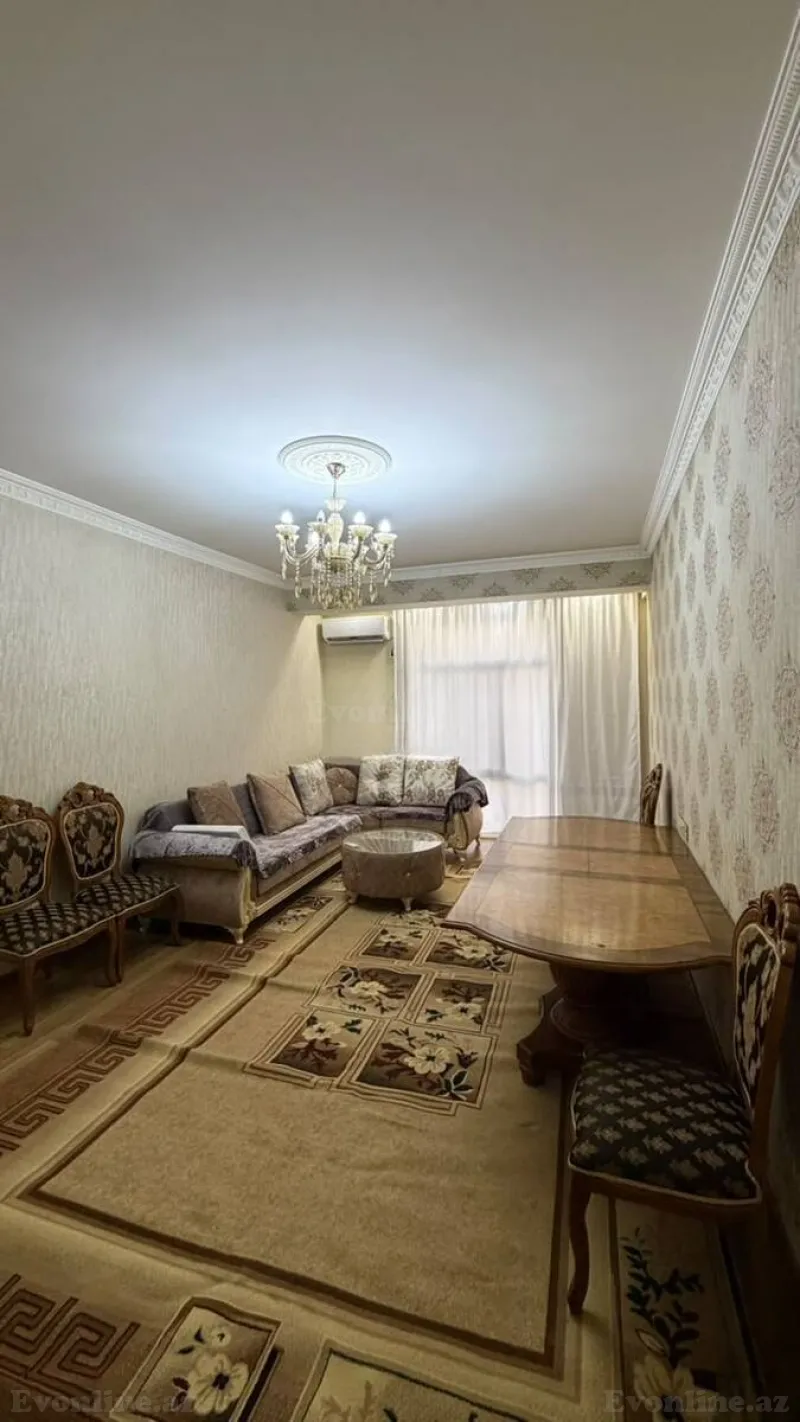 2 otaqlı Mənzil 100 m² 8 Noyabr m. Kirayə verilir