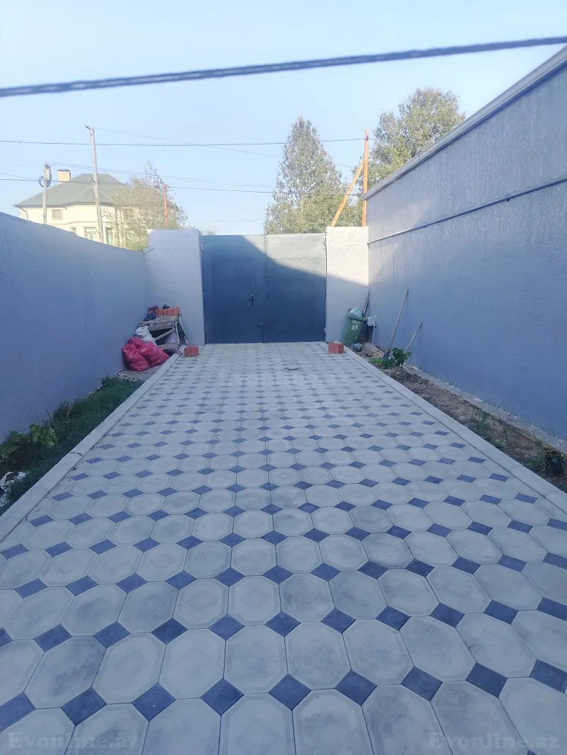 6 otaqlı Həyət evi 200 m² Mehdiabad Satılır