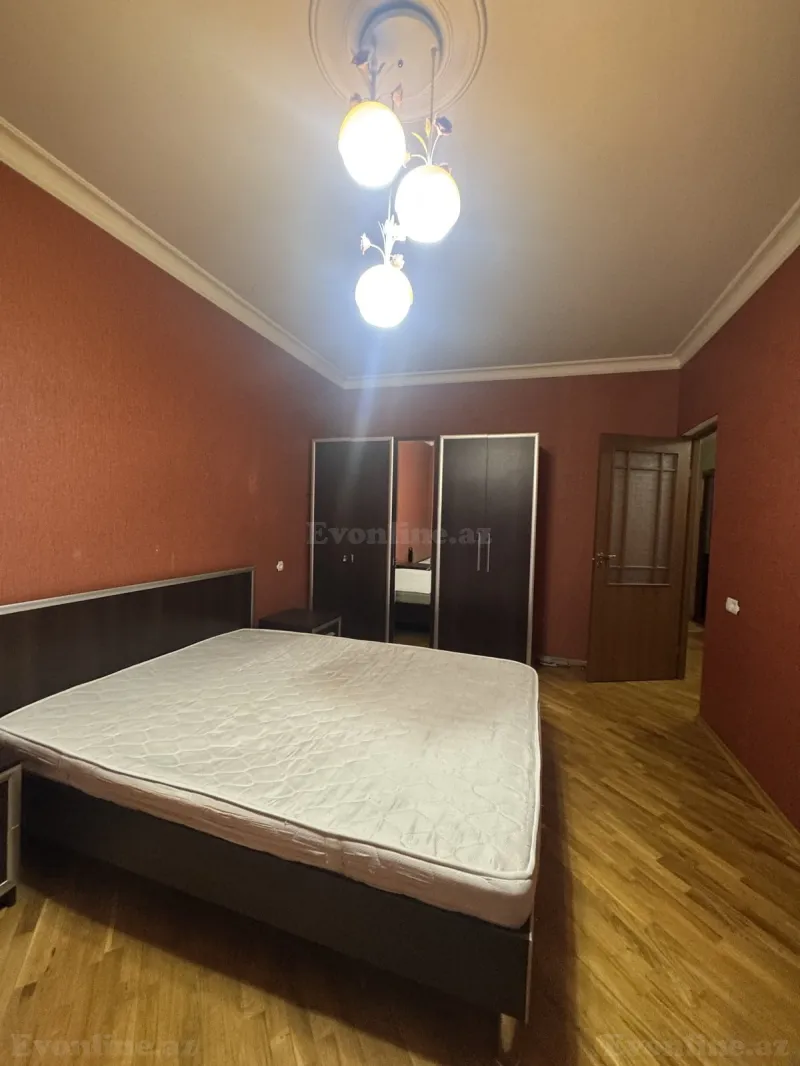 Satılır 3 otaqlı Mənzil Köhnə tikili 80 m² Əhmədli m. - şəkil 4