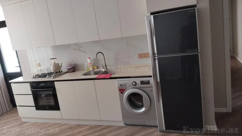 Kirayə verilir 3 otaqlı Mənzil Yeni tikili 85 m² İnşaatçılar m. - şəkil 5