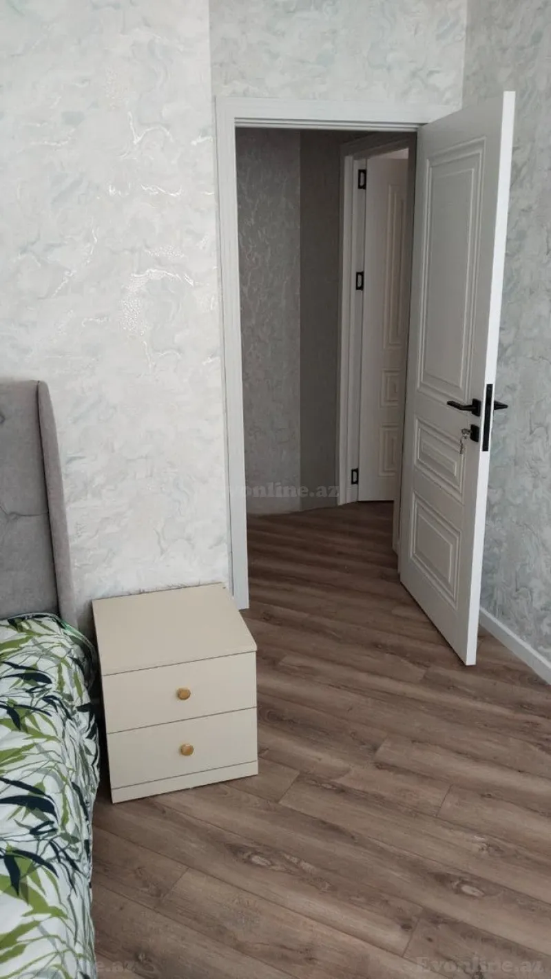 Kirayə verilir 3 otaqlı Mənzil Yeni tikili 85 m² İnşaatçılar m. - şəkil 7