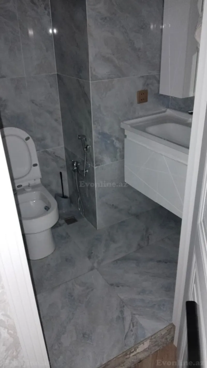 Kirayə verilir 3 otaqlı Mənzil Yeni tikili 85 m² İnşaatçılar m. - şəkil 22